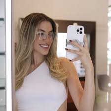 <strong>Marcela R.</strong> · Santa Cruz